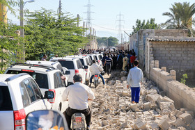  بازدید رییس‌جمهور از روستای زلزله‌زده امیرآباد - برازجان